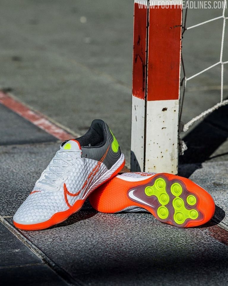 Latest nike 2025 futsal shoes